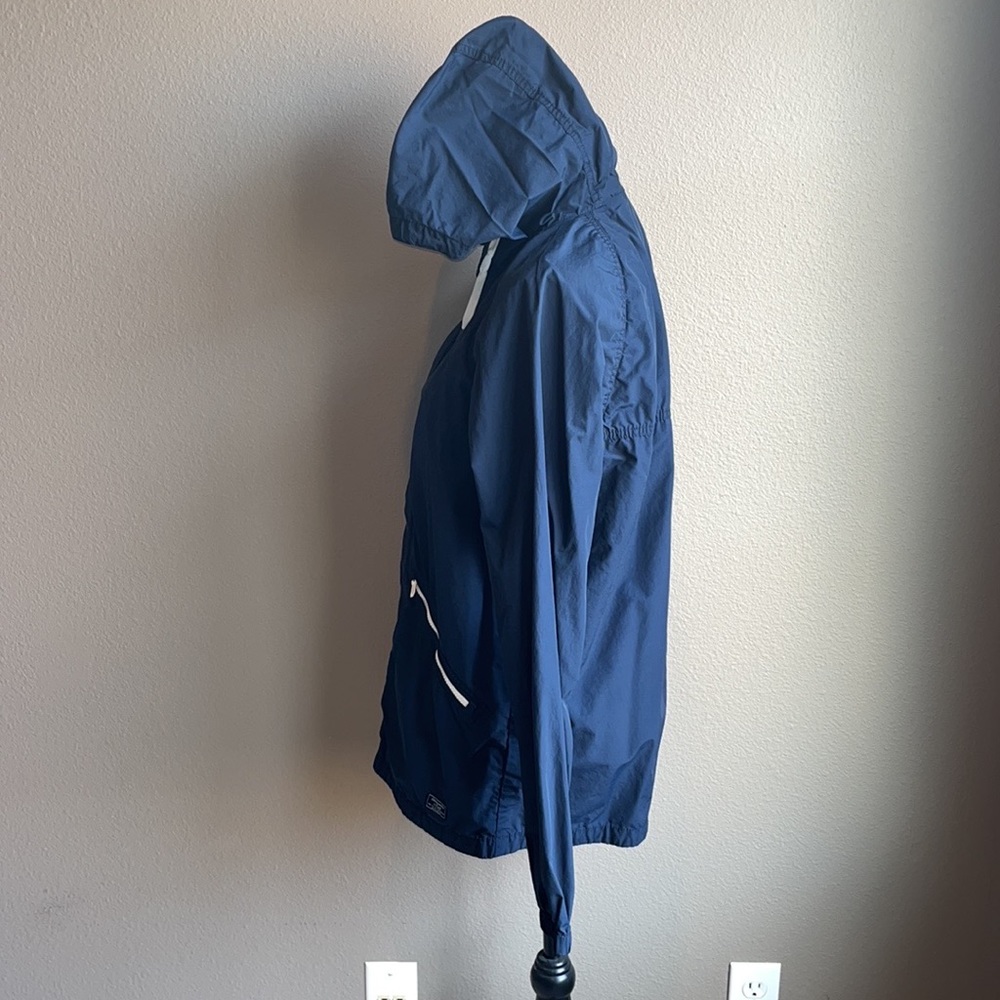 A&F Navy Rain Jacket - Picture 4 of 15